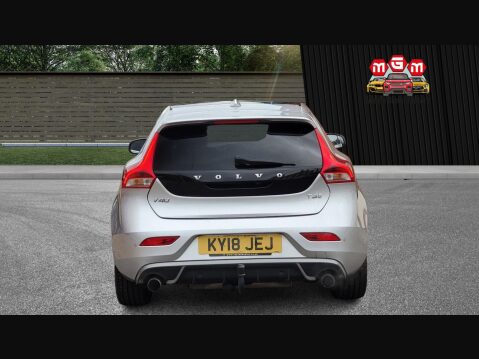 Volvo V40 T3 R-DESIGN PRO 8