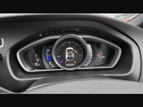 Volvo V40 T3 R-DESIGN PRO 27