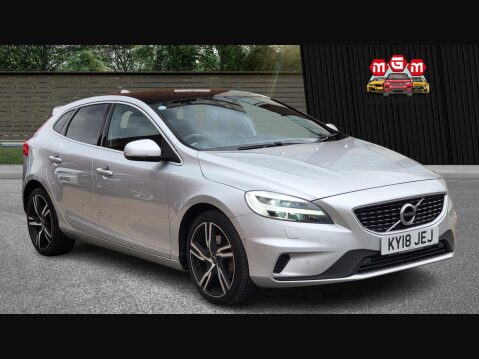 Volvo V40 T3 R-DESIGN PRO 24