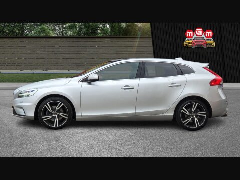 Volvo V40 T3 R-DESIGN PRO 7