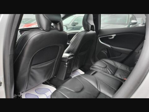 Volvo V40 T3 R-DESIGN PRO 20