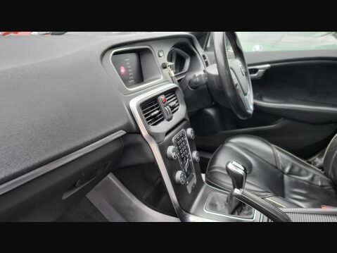 Volvo V40 T3 R-DESIGN PRO 11