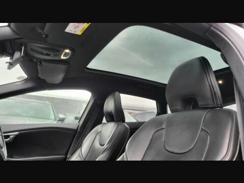 Volvo V40 T3 R-DESIGN PRO 31