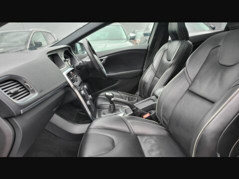 Volvo V40 T3 R-DESIGN PRO 30