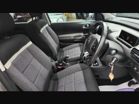 Citroen C4 Cactus PURETECH FLAIR S/S 15