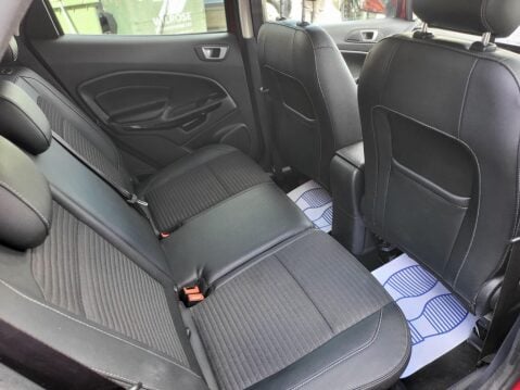 Ford Ecosport TITANIUM 17