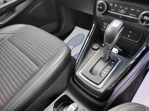 Ford Ecosport TITANIUM 14