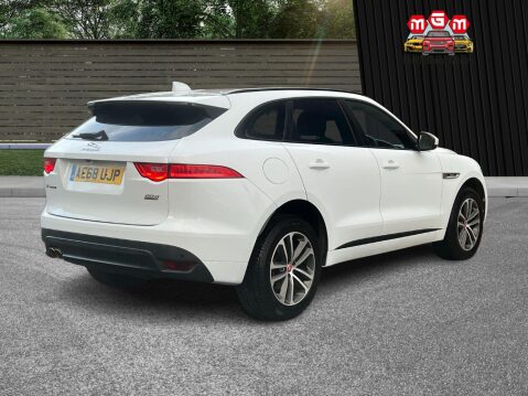 Jaguar F-Pace R-SPORT AWD 9