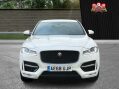 Jaguar F-Pace R-SPORT AWD 4