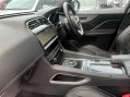 Jaguar F-Pace R-SPORT AWD 10