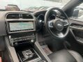 Jaguar F-Pace R-SPORT AWD 12