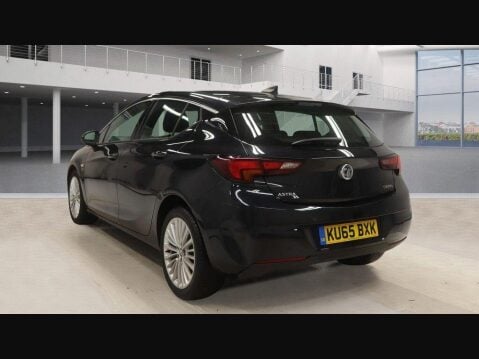 Vauxhall Astra ELITE NAV 2