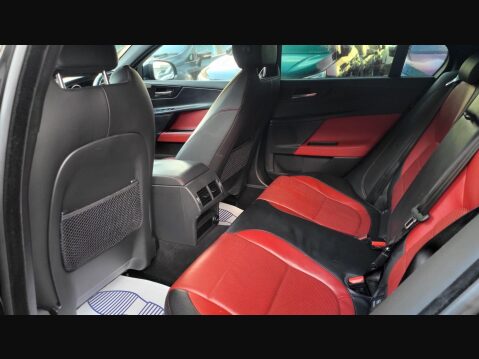 Jaguar XE D R-SPORT AWD 16