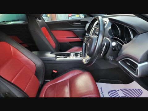 Jaguar XE D R-SPORT AWD 14