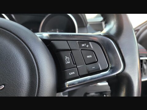 Jaguar XE D R-SPORT AWD 19