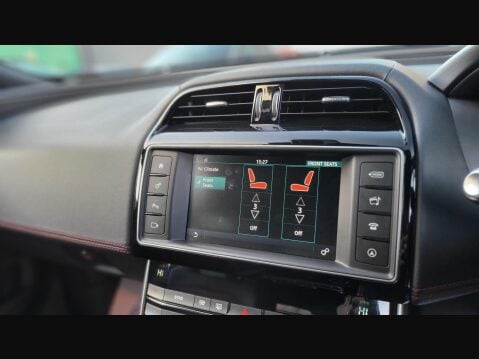 Jaguar XE D R-SPORT AWD 22