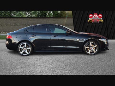 Jaguar XE D R-SPORT AWD 7