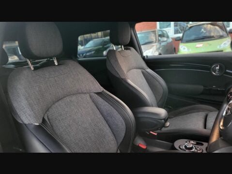 Mini Hatch COOPER S LEVEL 2 20