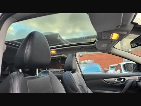 Nissan Qashqai DIG-T TEKNA 17