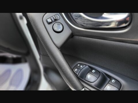 Nissan Qashqai DIG-T TEKNA 23