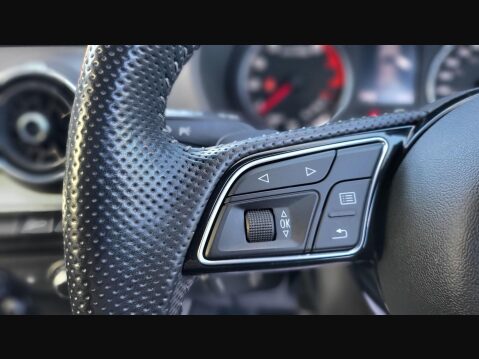 Audi Q2 TFSI S LINE 20