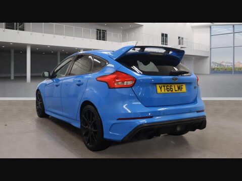 Ford Focus RS 2