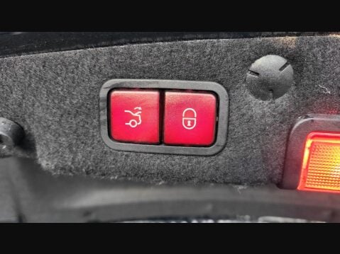 Mercedes-Benz C Class C200 AMG LINE PREMIUM PLUS 25