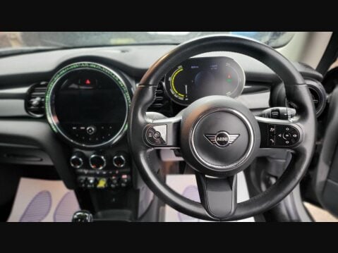 Mini Hatch COOPER S LEVEL 1 24