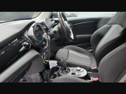 Mini Hatch COOPER S LEVEL 1 25