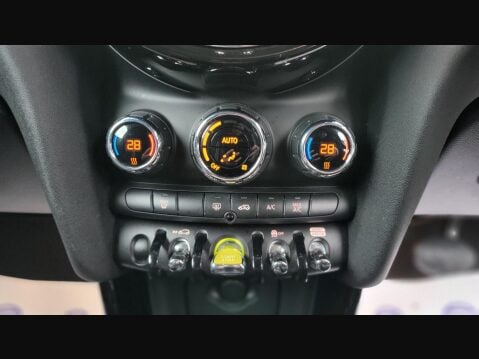 Mini Hatch COOPER S LEVEL 1 18