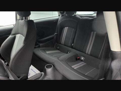 Mini Hatch COOPER S LEVEL 1 16