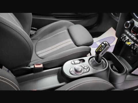 Mini Hatch COOPER S LEVEL 1 15