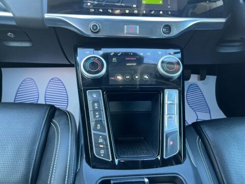 Jaguar I-Pace SE 11