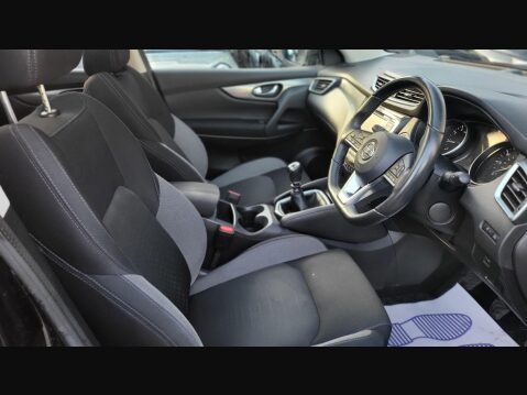 Nissan Qashqai N-CONNECTA DIG-T 13