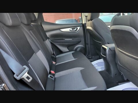 Nissan Qashqai N-CONNECTA DIG-T 17