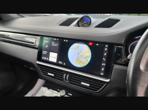 Porsche Cayenne V6 35