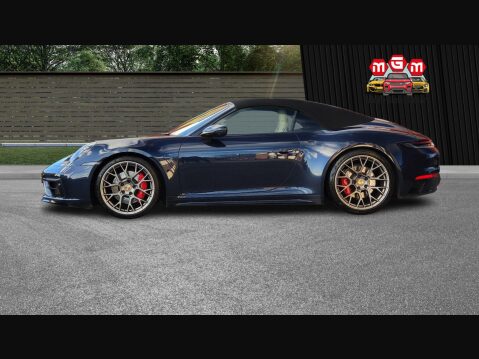 Porsche 911 CARRERA 4S 12