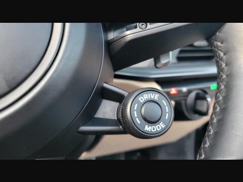 Porsche 911 CARRERA 4S 33