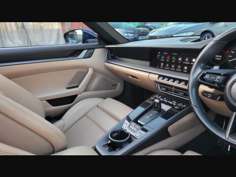 Porsche 911 CARRERA 4S 22