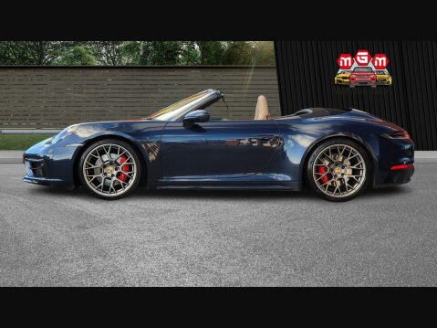 Porsche 911 CARRERA 4S 13