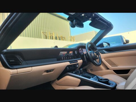 Porsche 911 CARRERA 4S 19