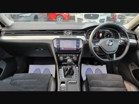 Volkswagen Passat GT TSI EVO 9