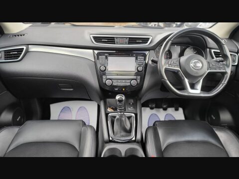 Nissan Qashqai TEKNA DIG-T 12