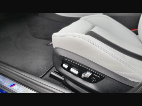 BMW M5 M5 COMPETITION 12