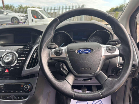 Ford Focus TITANIUM X 13