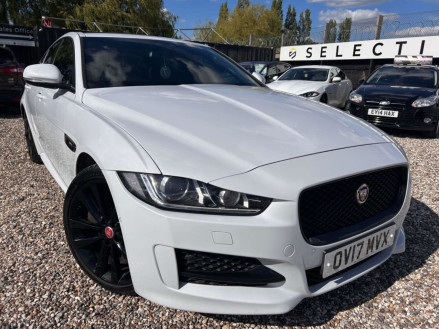 Jaguar XE R-SPORT