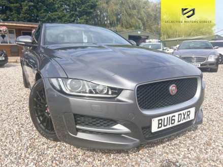 Jaguar XE 2.0 XE R-Sport D 4dr