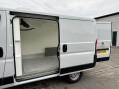 Peugeot Boxer BLUEHDI 333 L1H1 PROFESSIONAL W/V 32