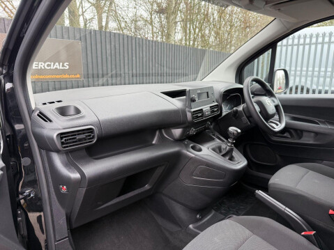 Toyota Proace City L1 ACTIVE 17