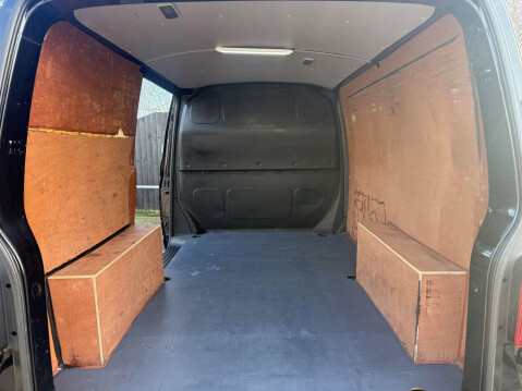 Volkswagen Transporter T28 TDI P/V TRENDLINE BMT 36